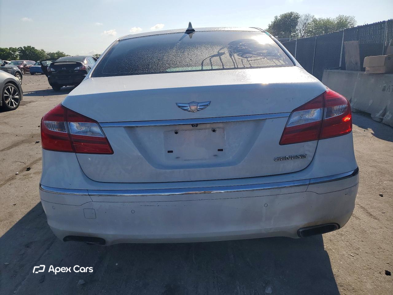 Hyundai Genesis 2012