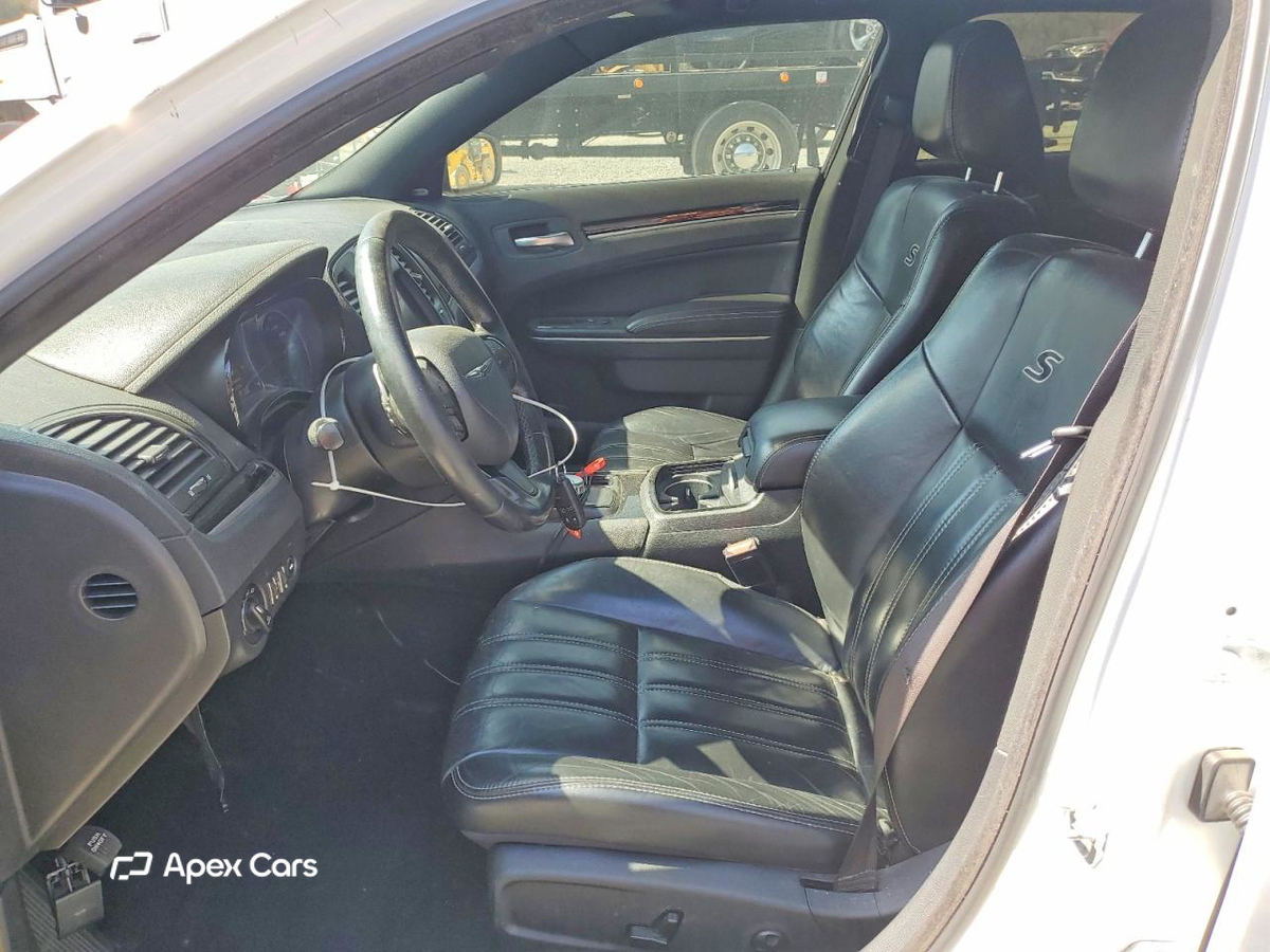 Chrysler 300 2019