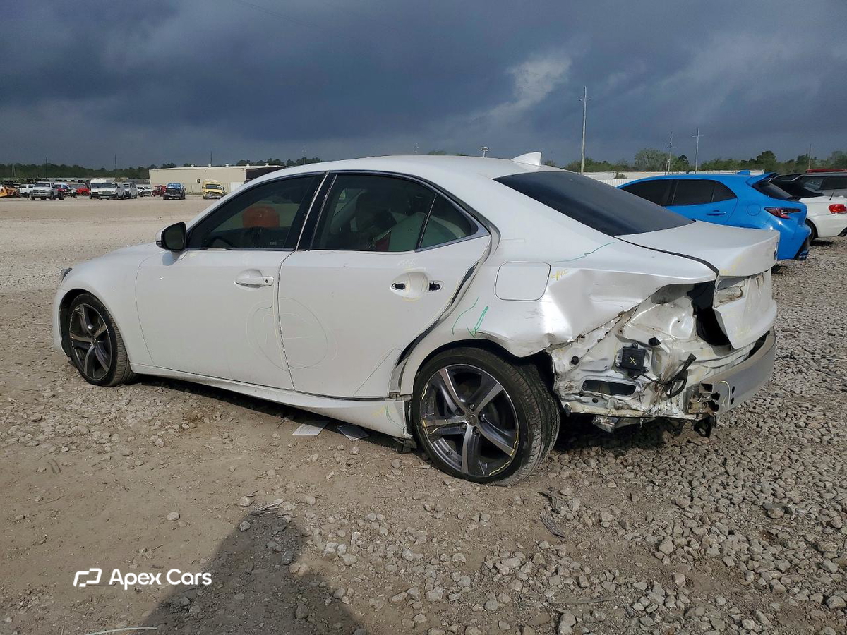 Lexus IS 2019