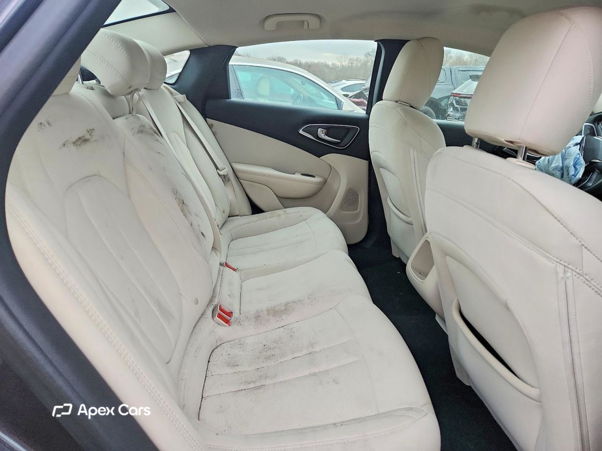 Chrysler 200 2015