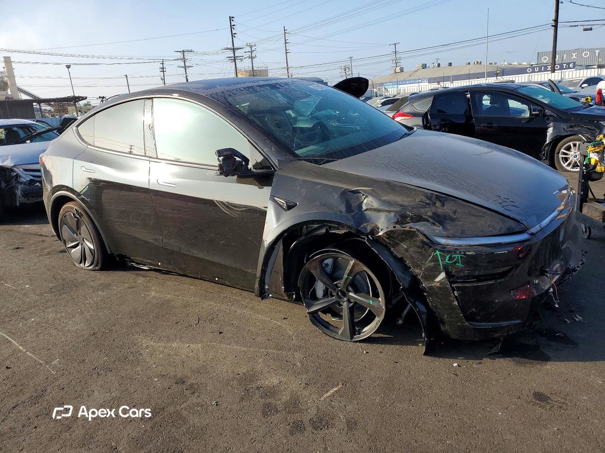 Tesla Model Y 2026