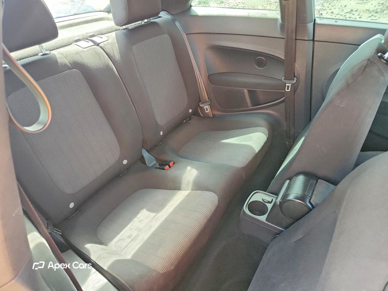 Volkswagen Beetle 2014