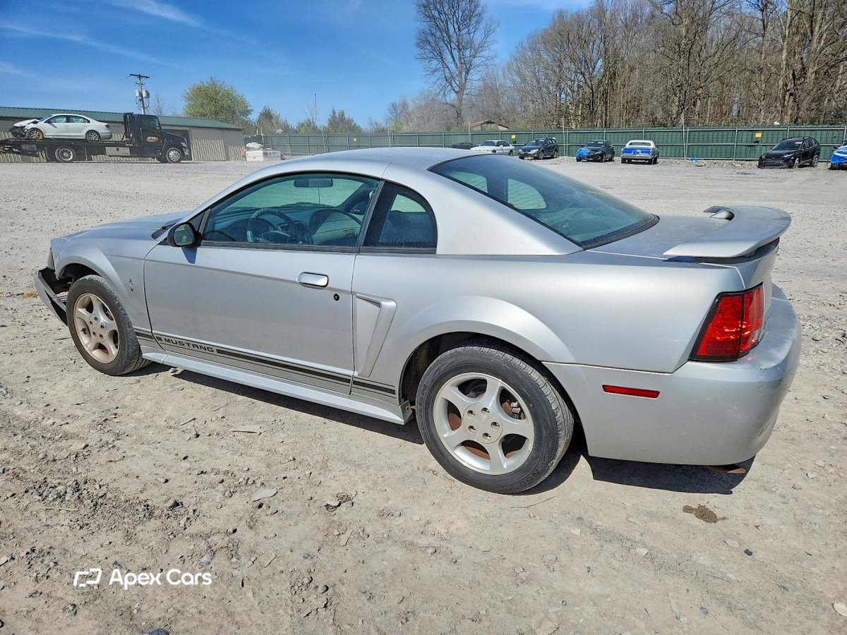 Ford Mustang 2001