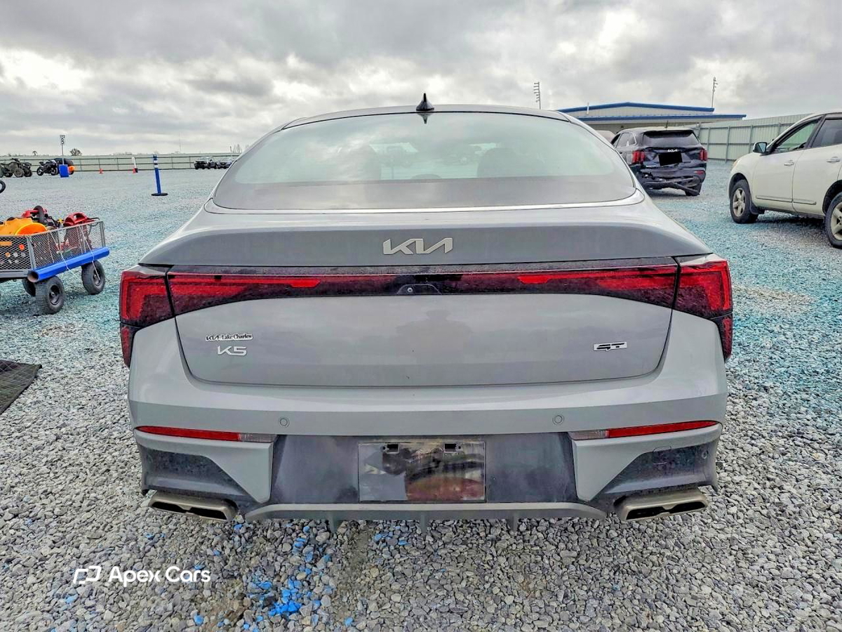 Kia K5 2025