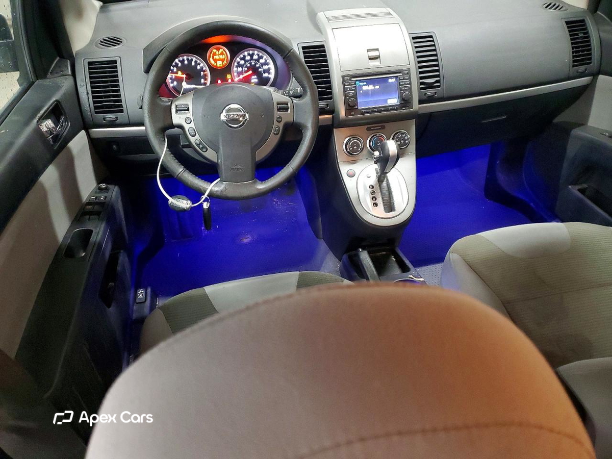 Nissan Sentra 2012
