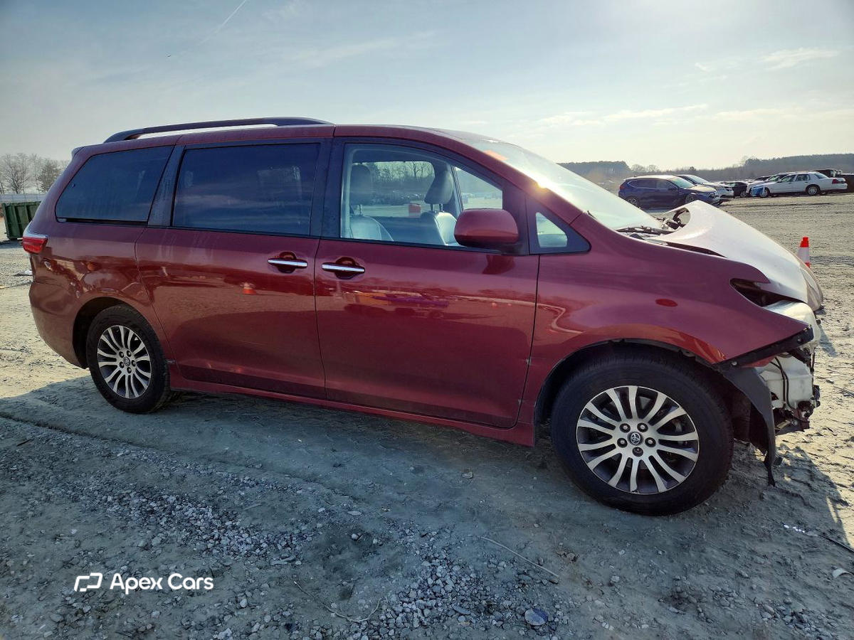 Toyota Sienna 2018