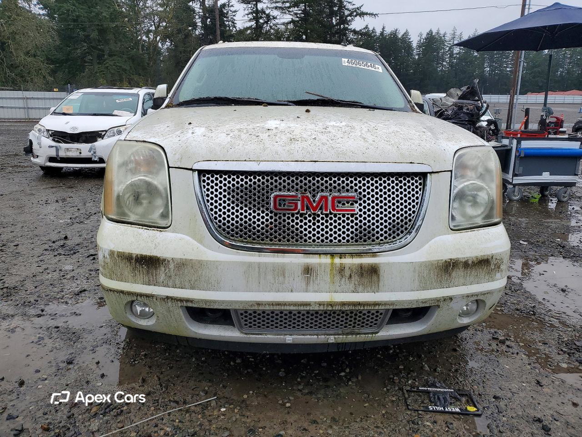 GMC Yukon 2011
