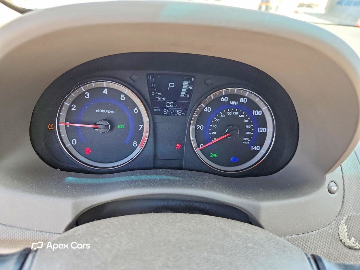 Hyundai Accent 2014