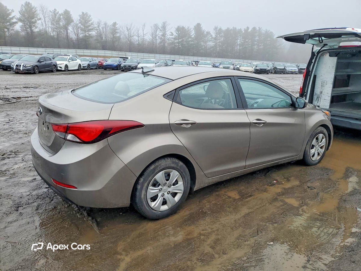 Hyundai Elantra 2016