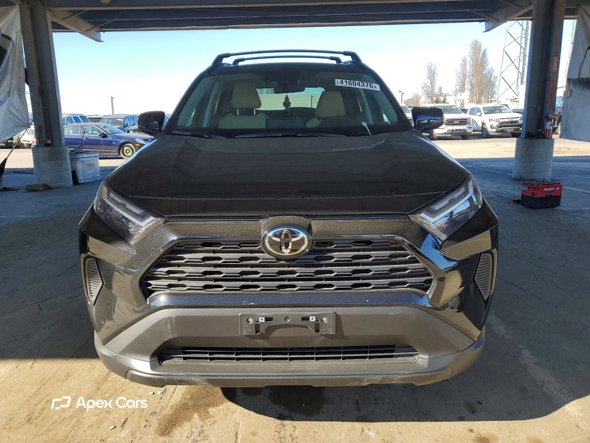 Toyota RAV 4 2025