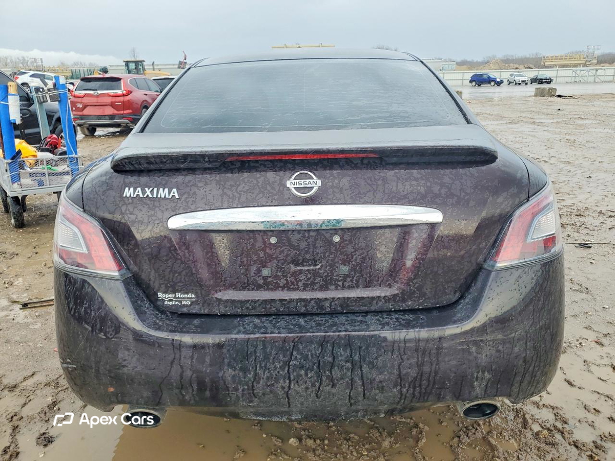 Nissan Maxima 2012