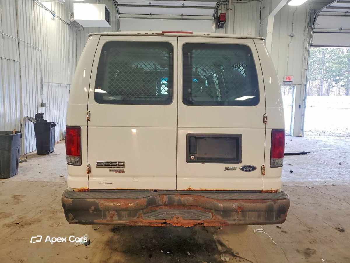 Ford Econoline 2011