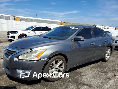 Nissan Altima 2015 - Image 1 of 13