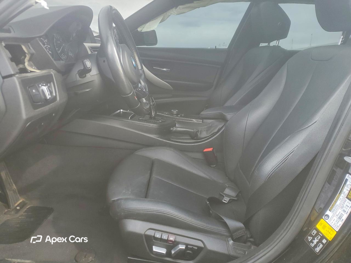 BMW Series 3 2016