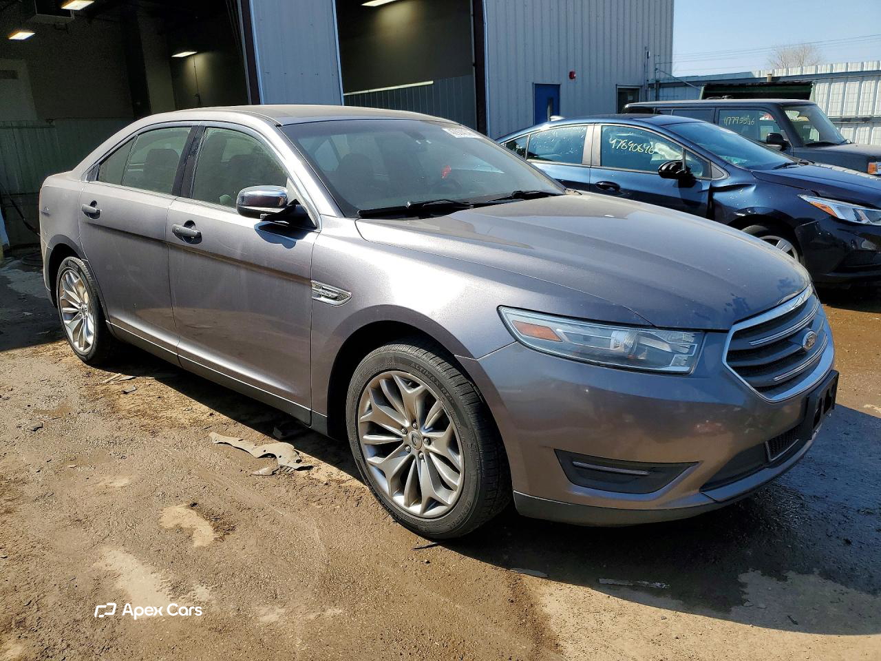 Ford Taurus 2014