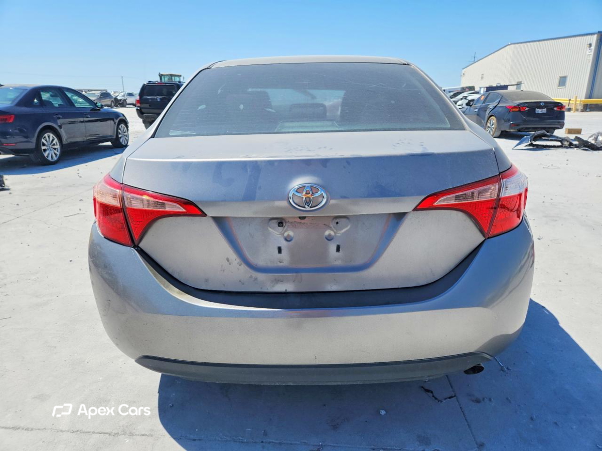Toyota Corolla 2015
