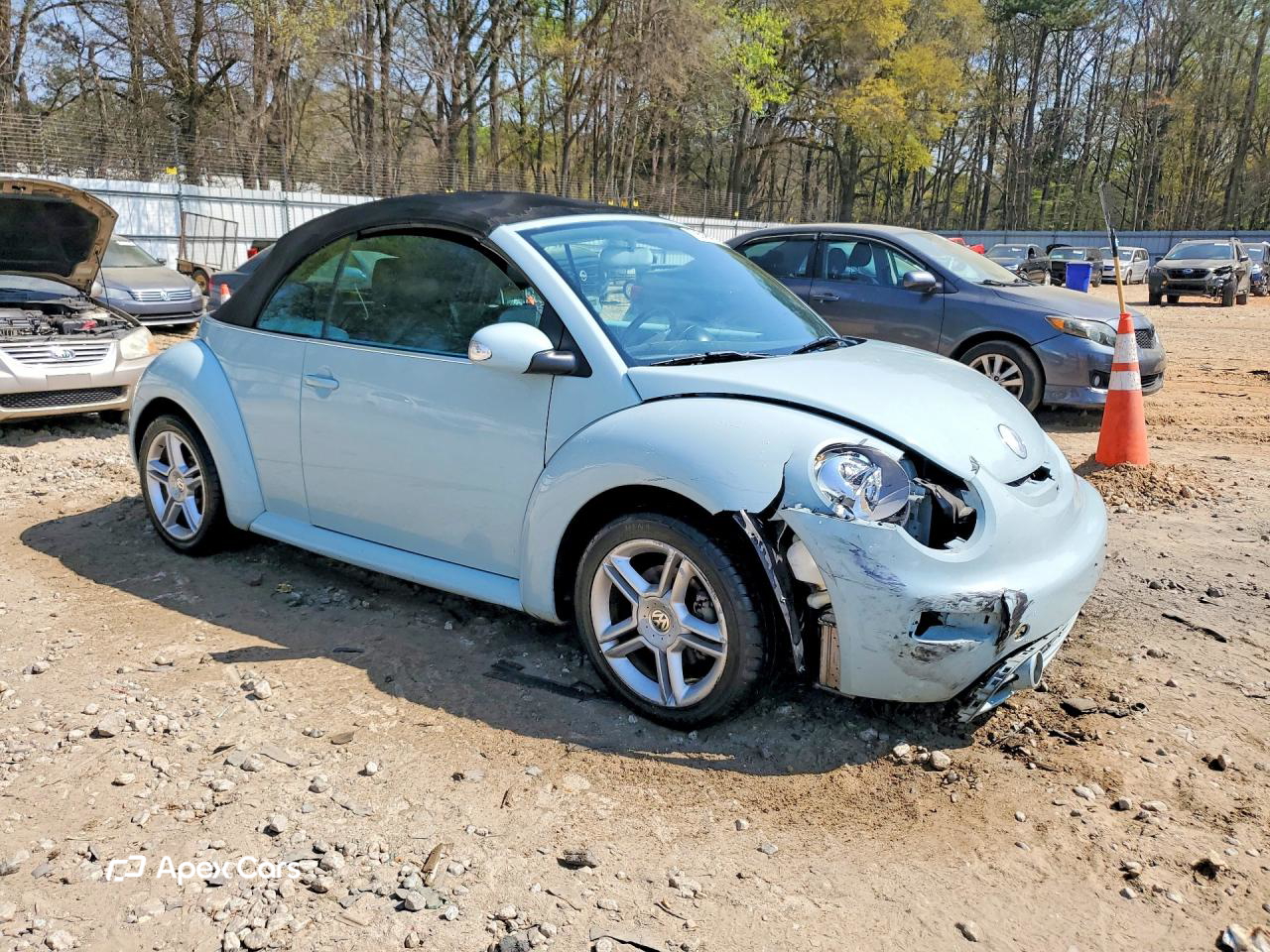 Volkswagen Beetle 2005