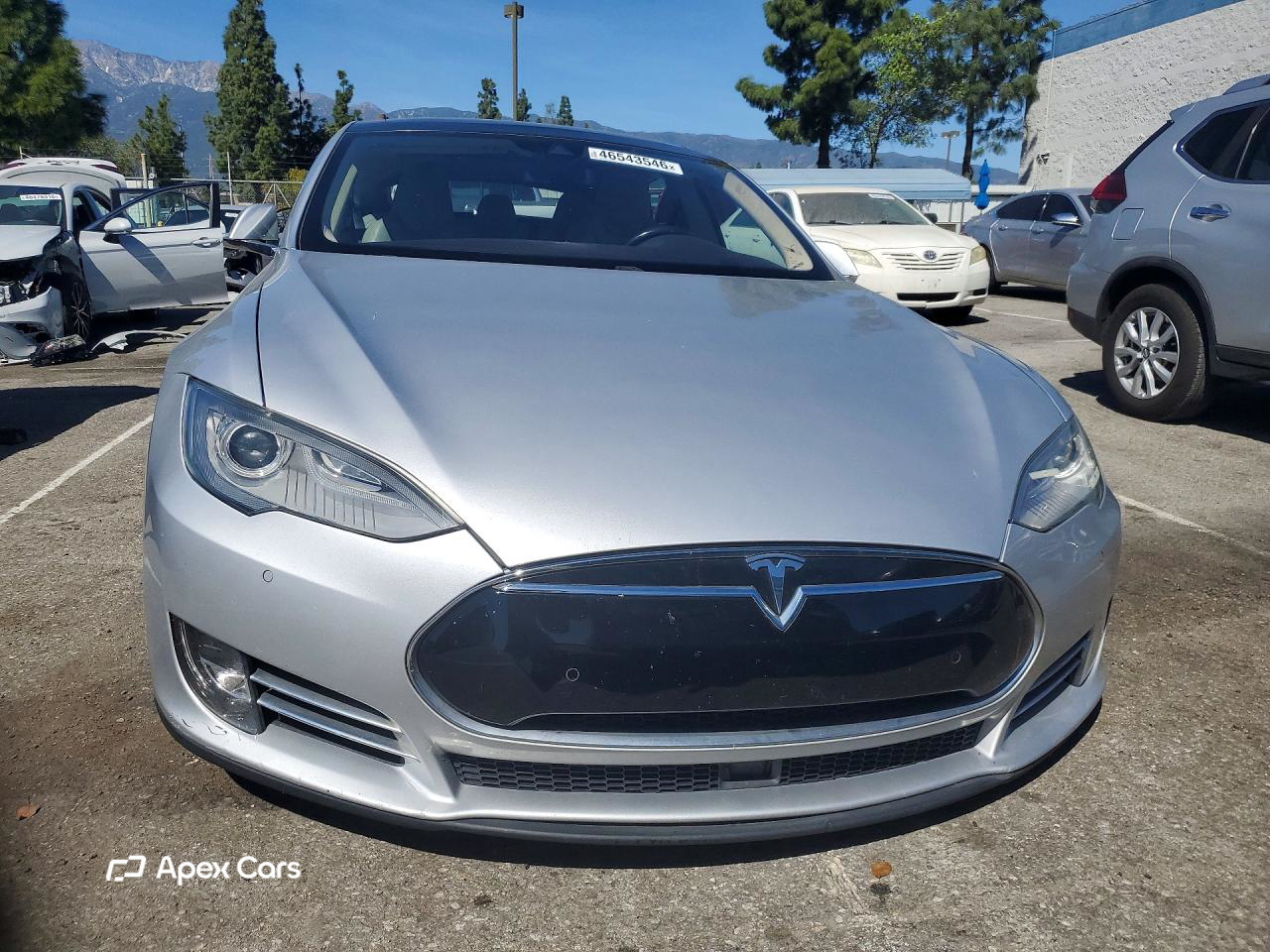 Tesla Model S 2015