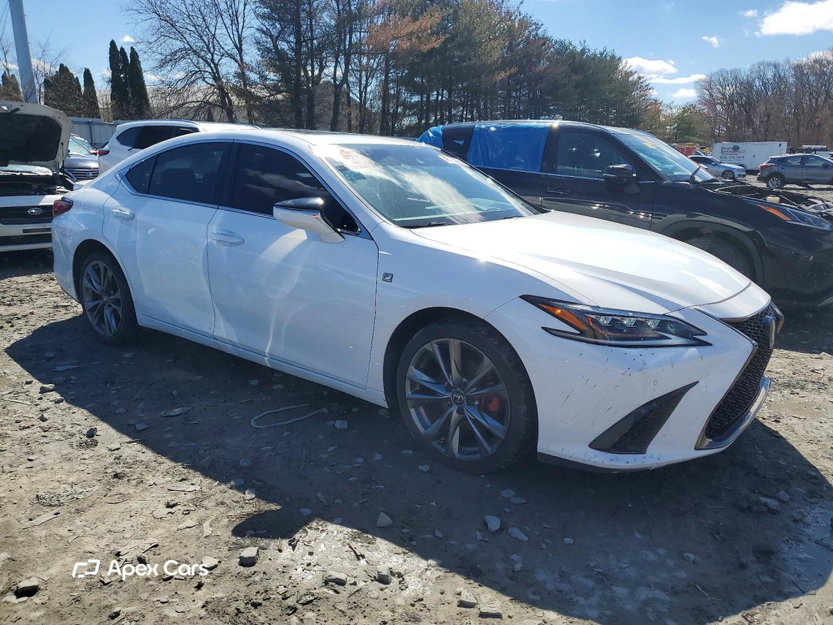 Lexus ES 2019