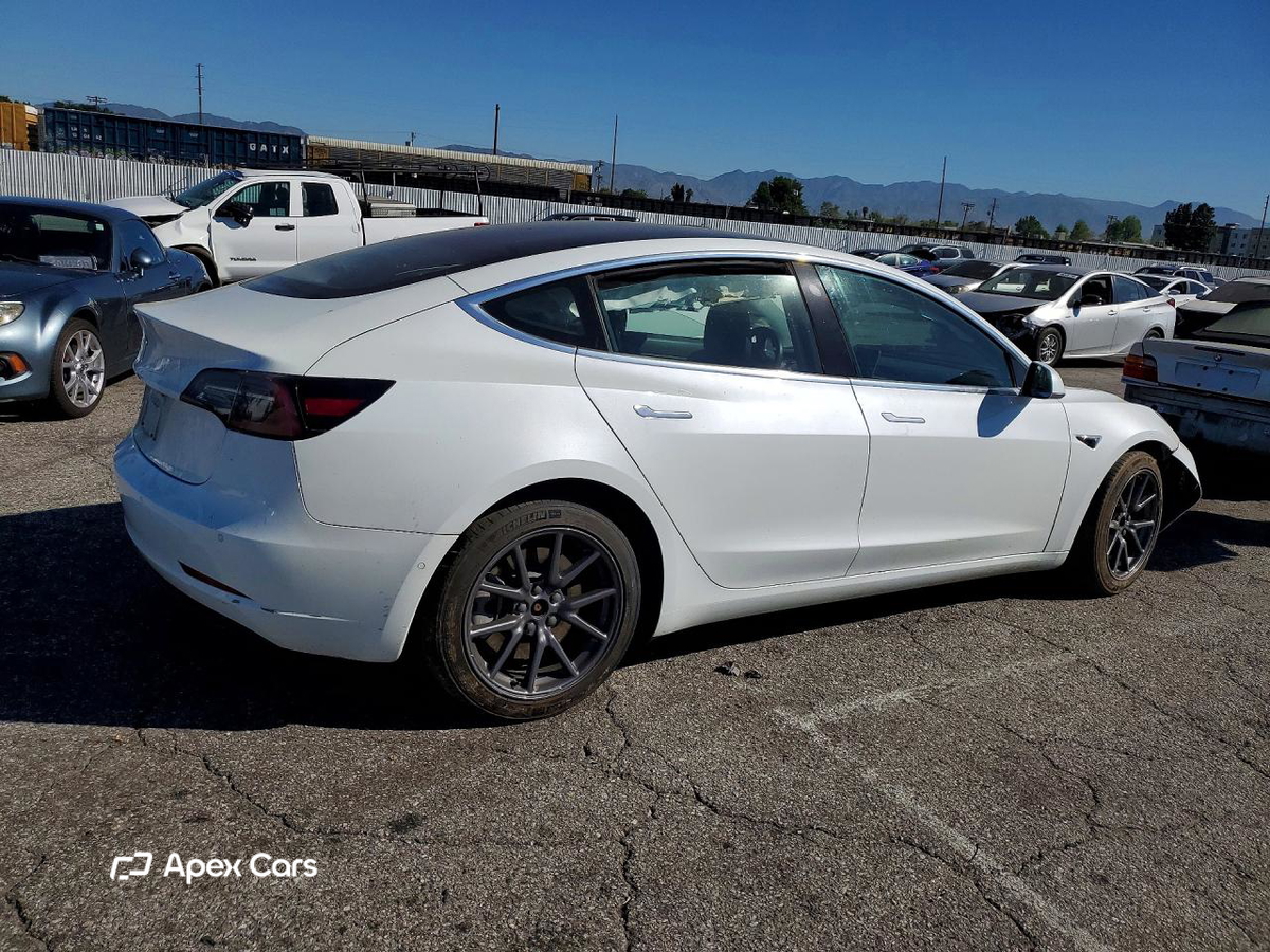 Tesla Model 3 2018