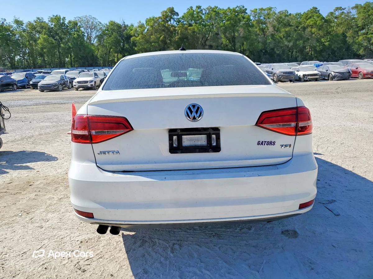 Volkswagen Jetta 2015