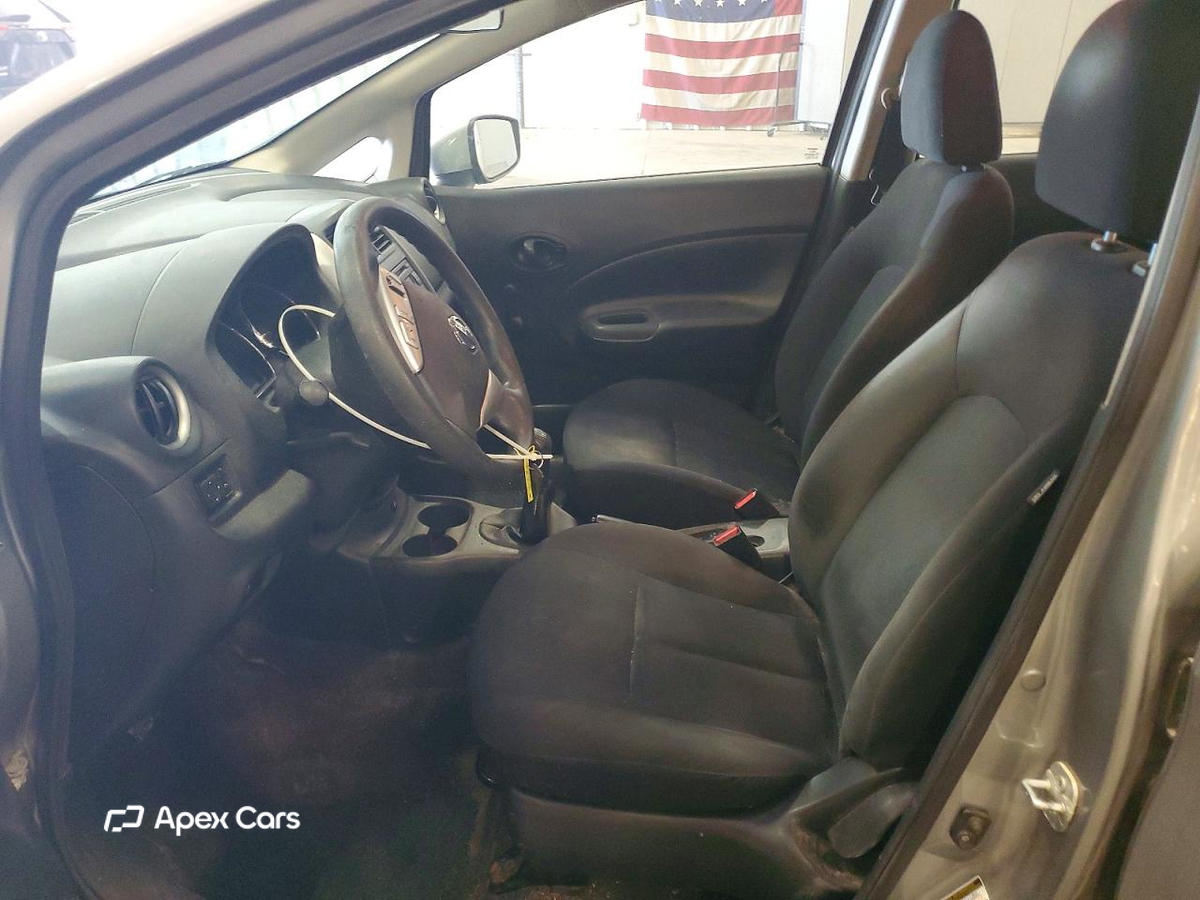 Nissan Versa 2015