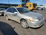 Toyota Avalon 2000