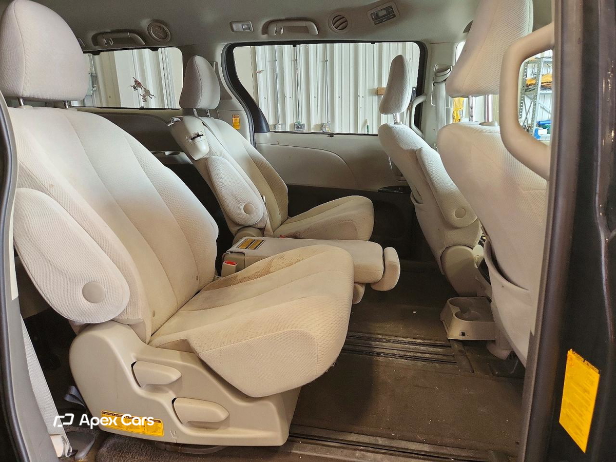 Toyota Sienna 2014