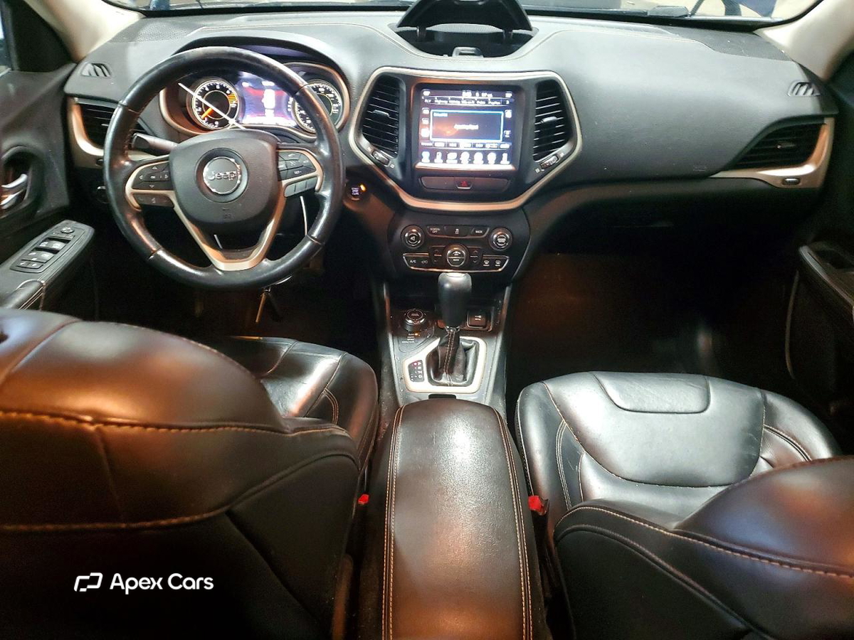 Jeep Grand Cherokee 2016