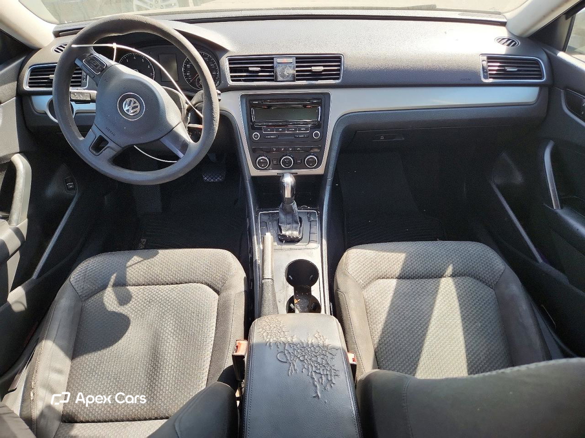 Volkswagen Passat 2012