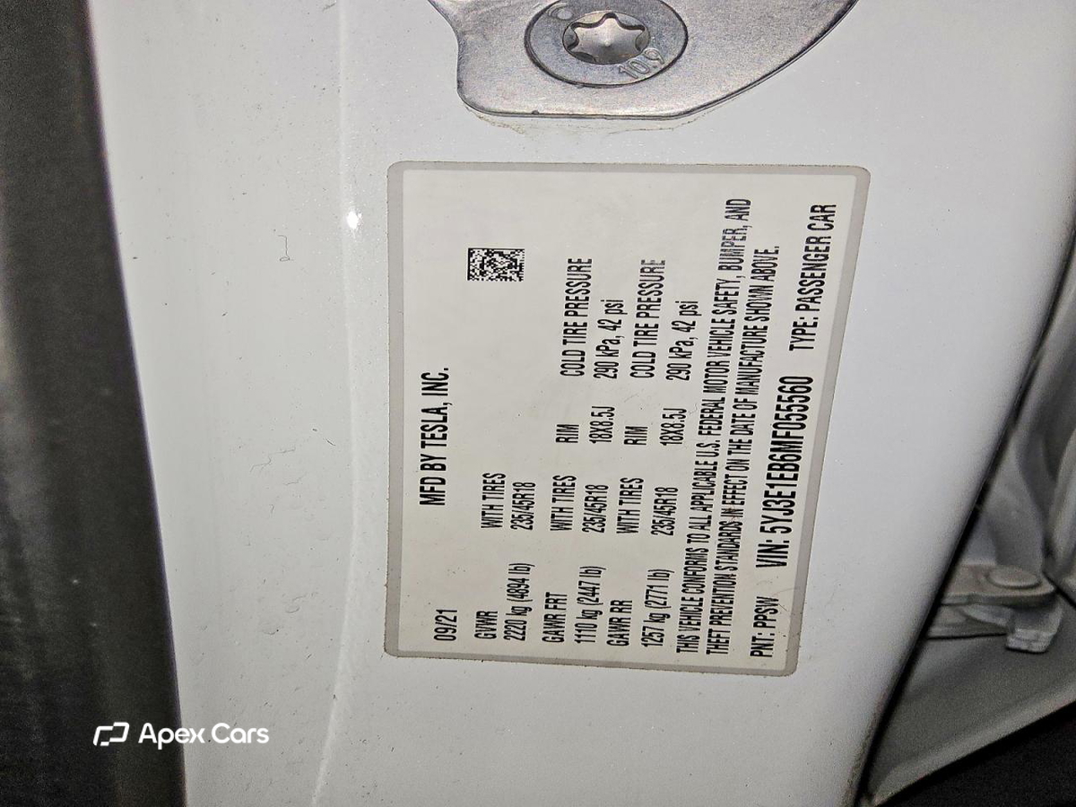 Tesla Model 3 2021