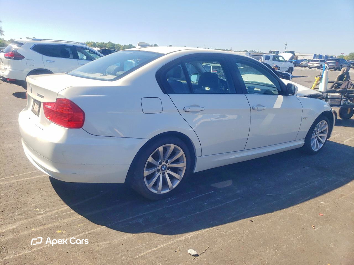 BMW Series 3 2011