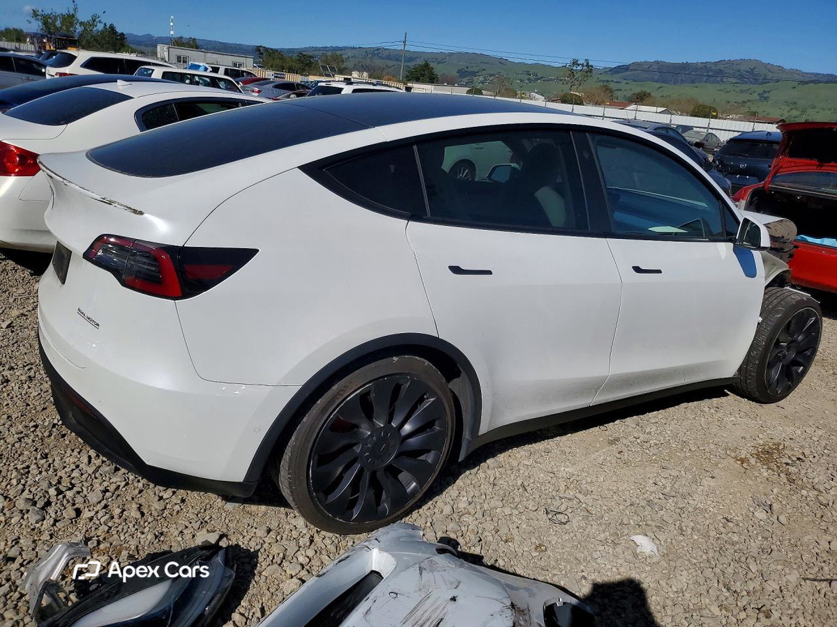 Tesla Model Y 2022
