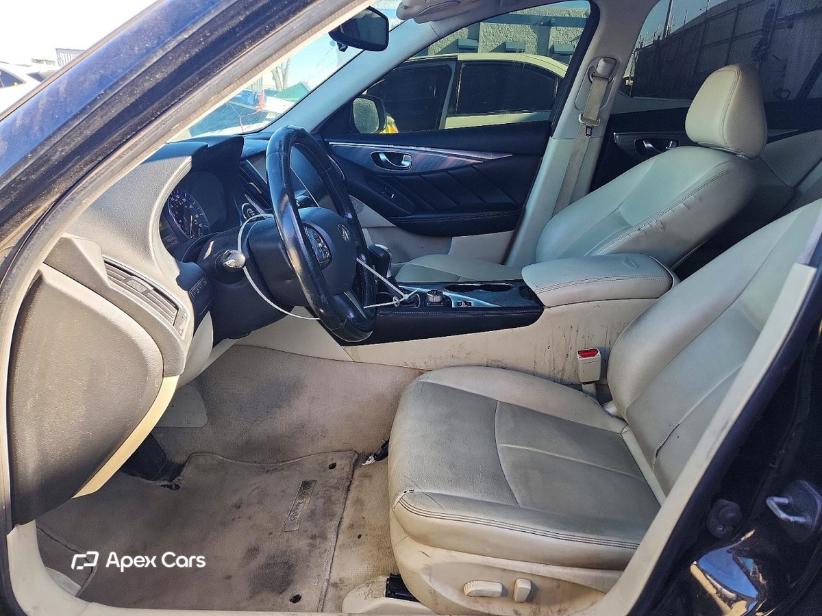 Infiniti Q50 2015