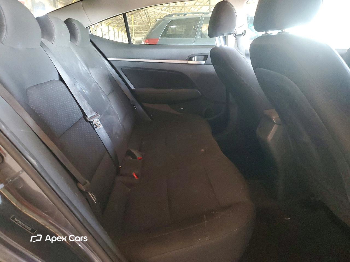 Hyundai Elantra 2020