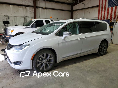 Chrysler Pacifica 2018 - Image 1 of 13