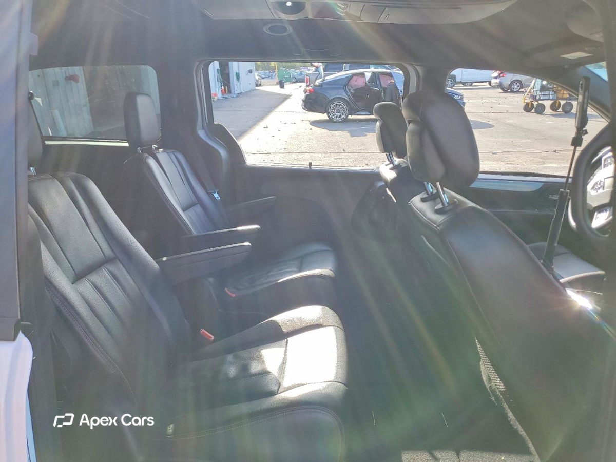 Dodge Caravan 2020
