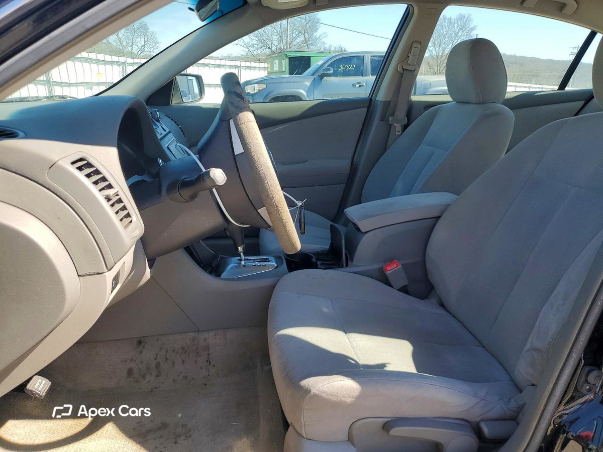 Nissan Altima 2010