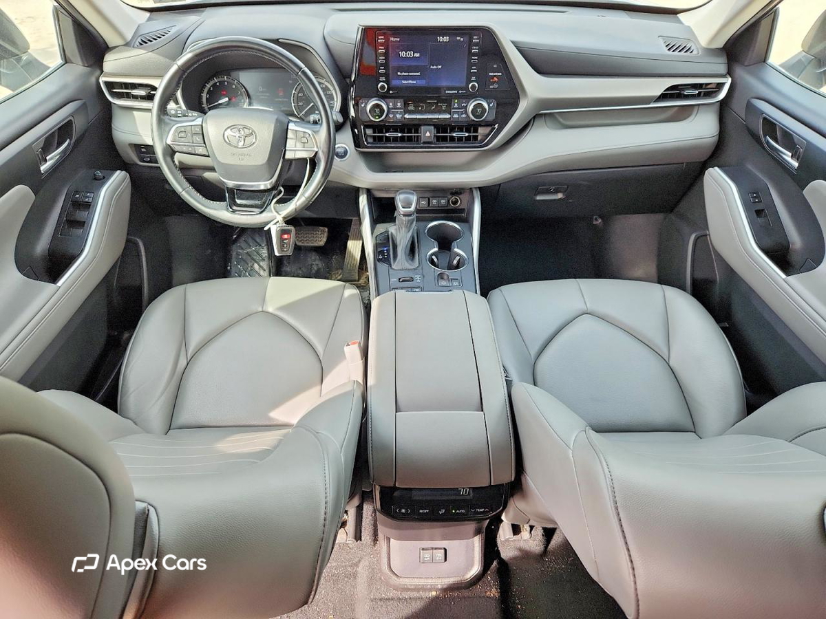 Toyota Highlander 2021