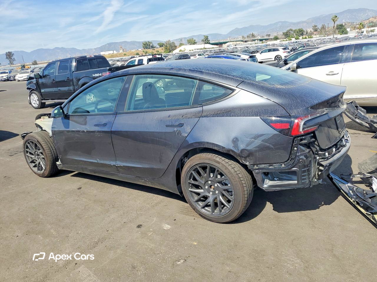Tesla Model 3 2025