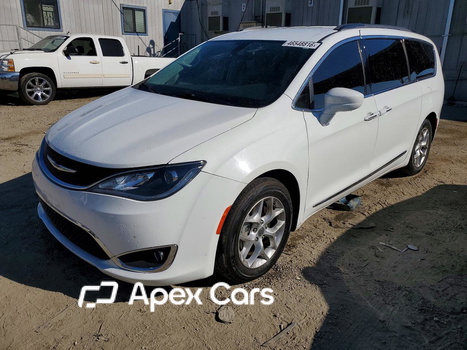 Chrysler Pacifica 2017 - Image 1 of 13