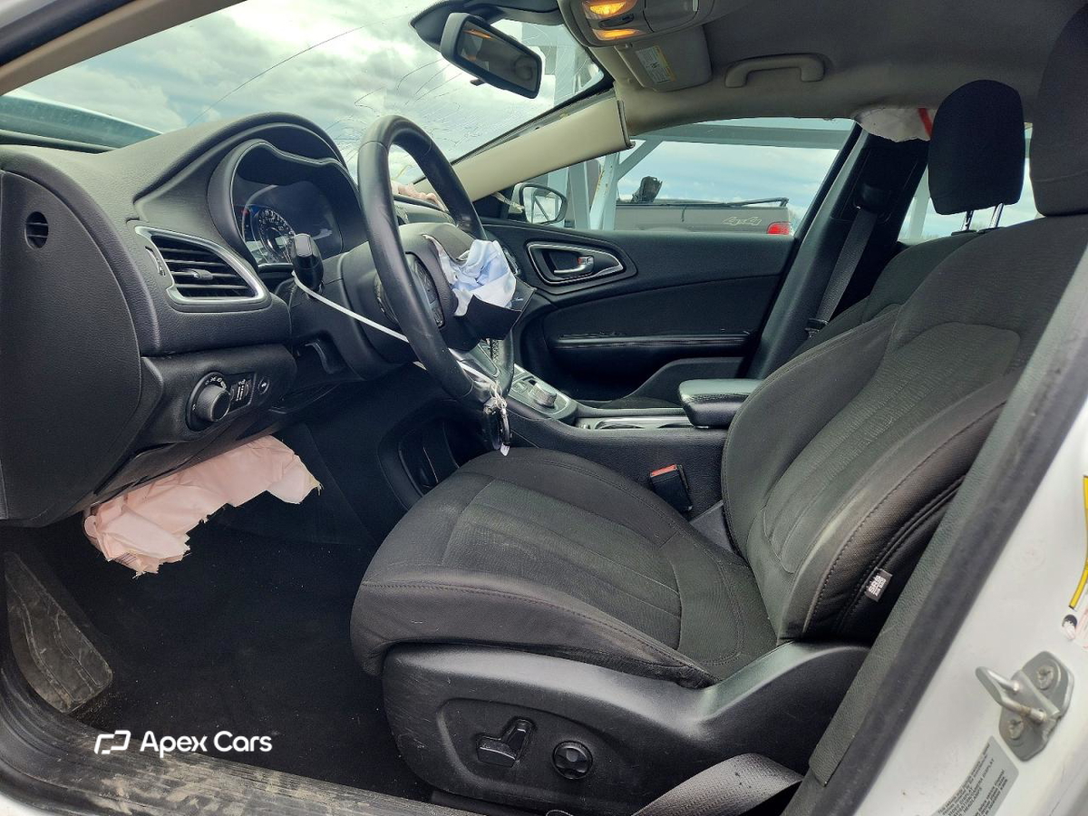 Chrysler 200 2015