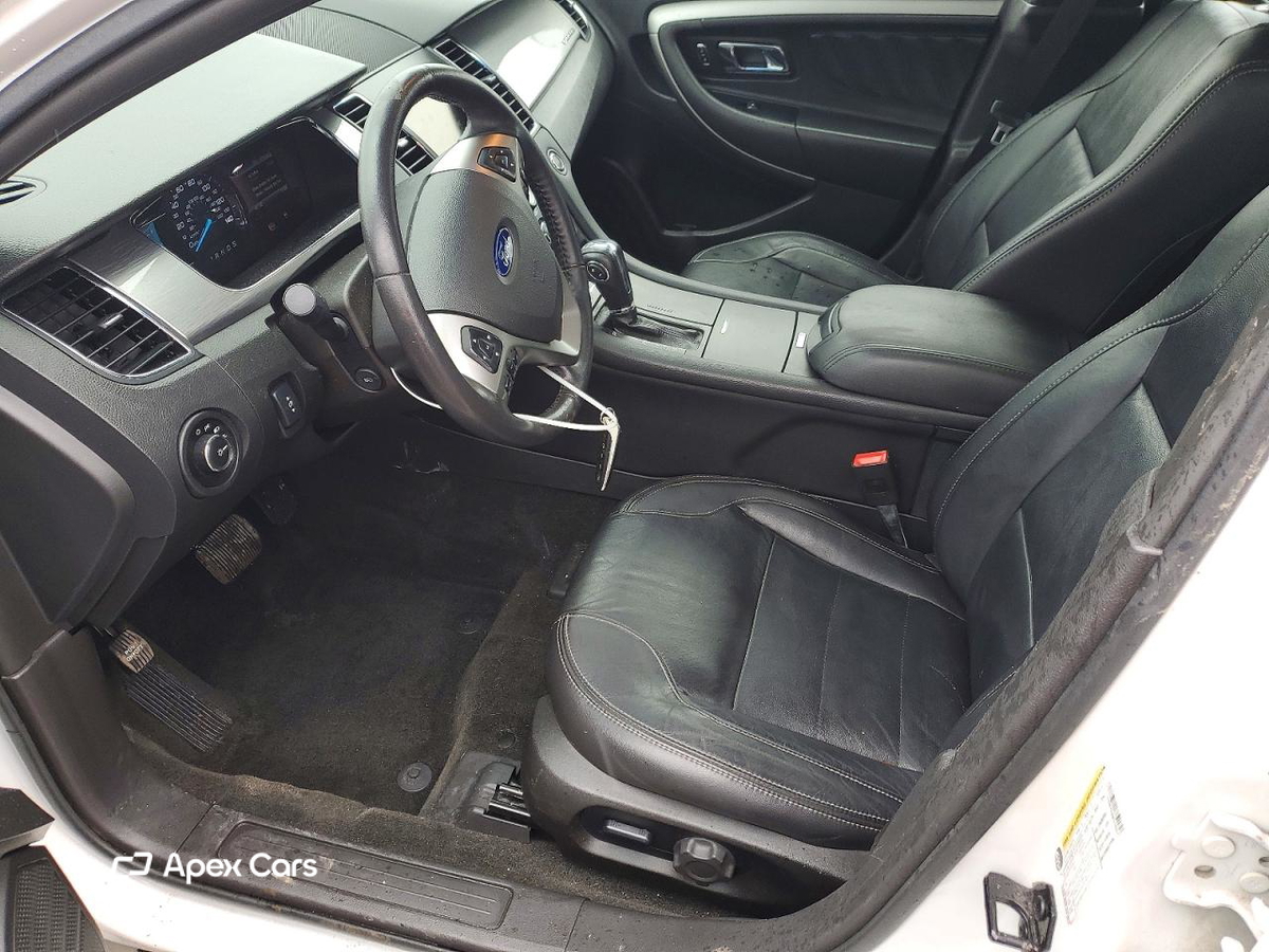 Ford Taurus 2015