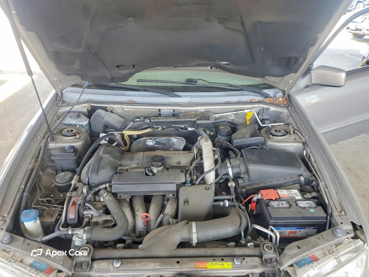 Volvo V40 2004
