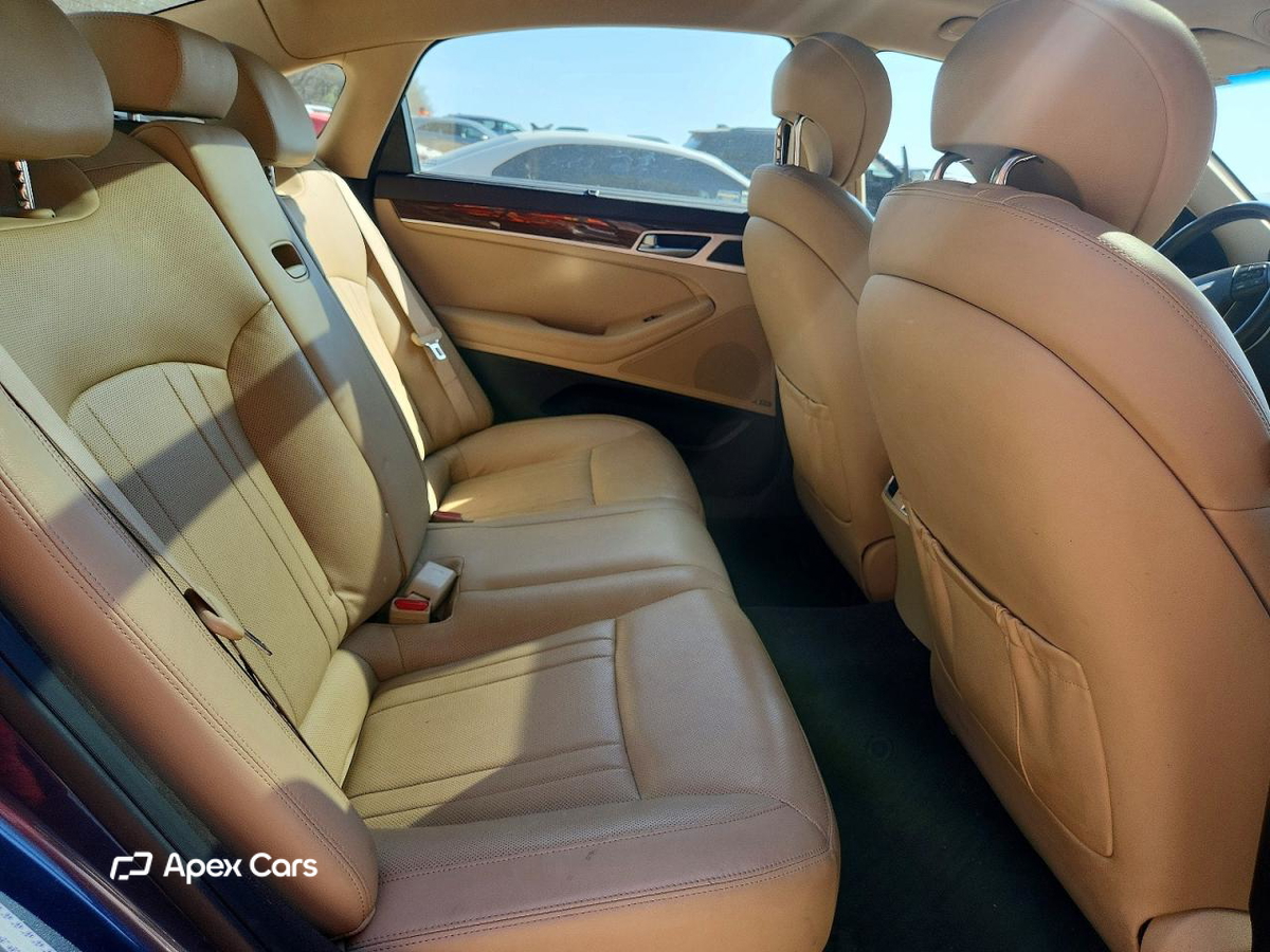Hyundai Genesis 2016