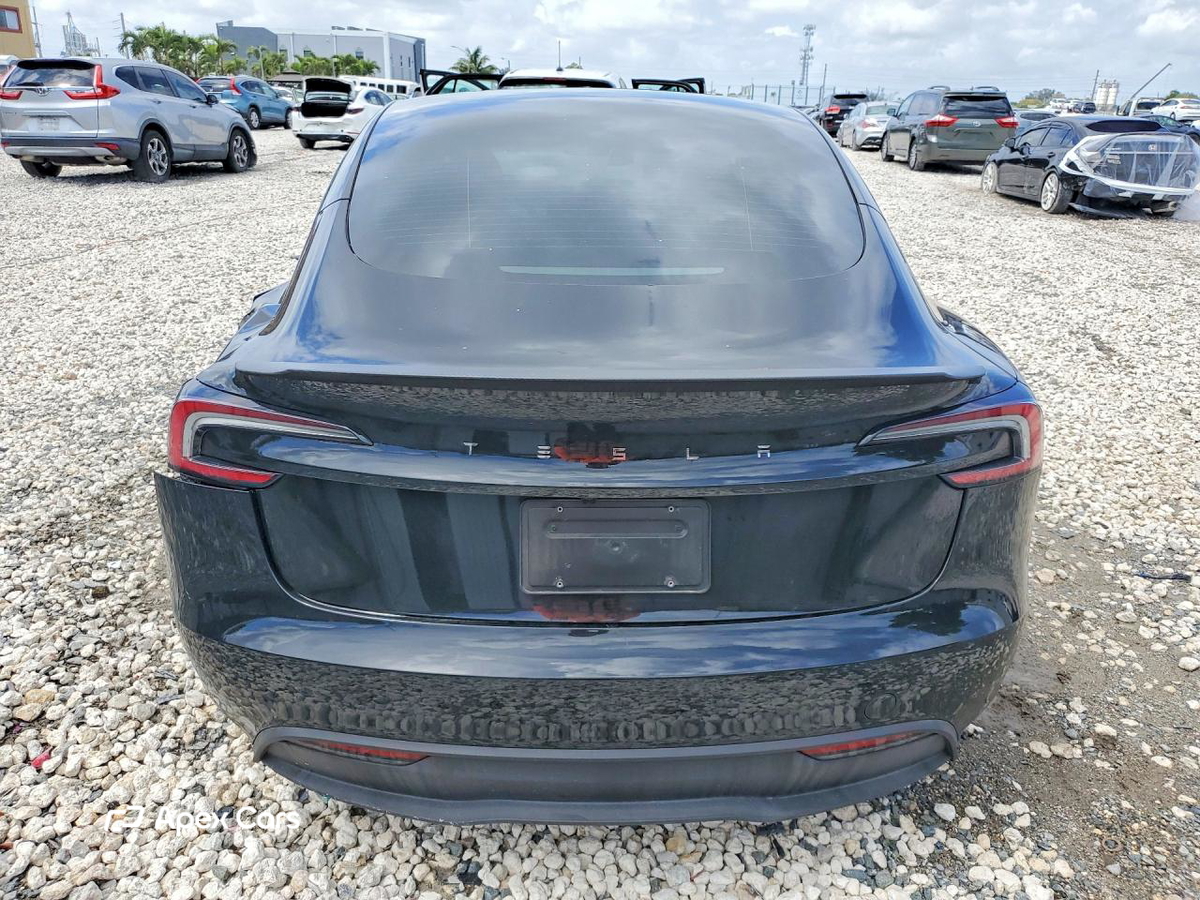 Tesla Model 3 2025