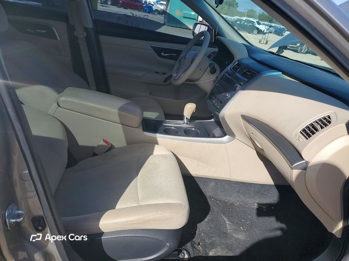 Nissan Altima 2015