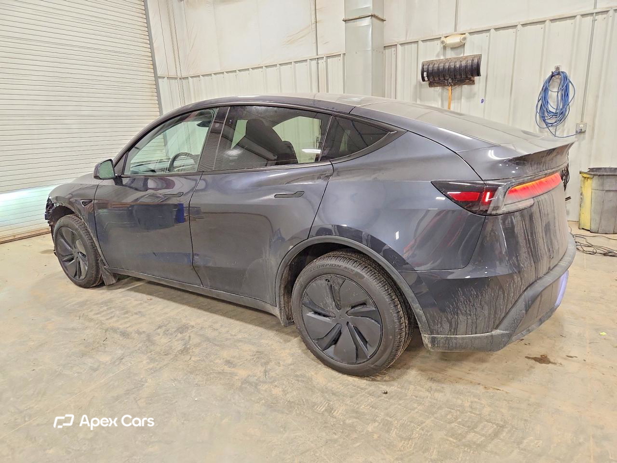 Tesla Model Y 2026