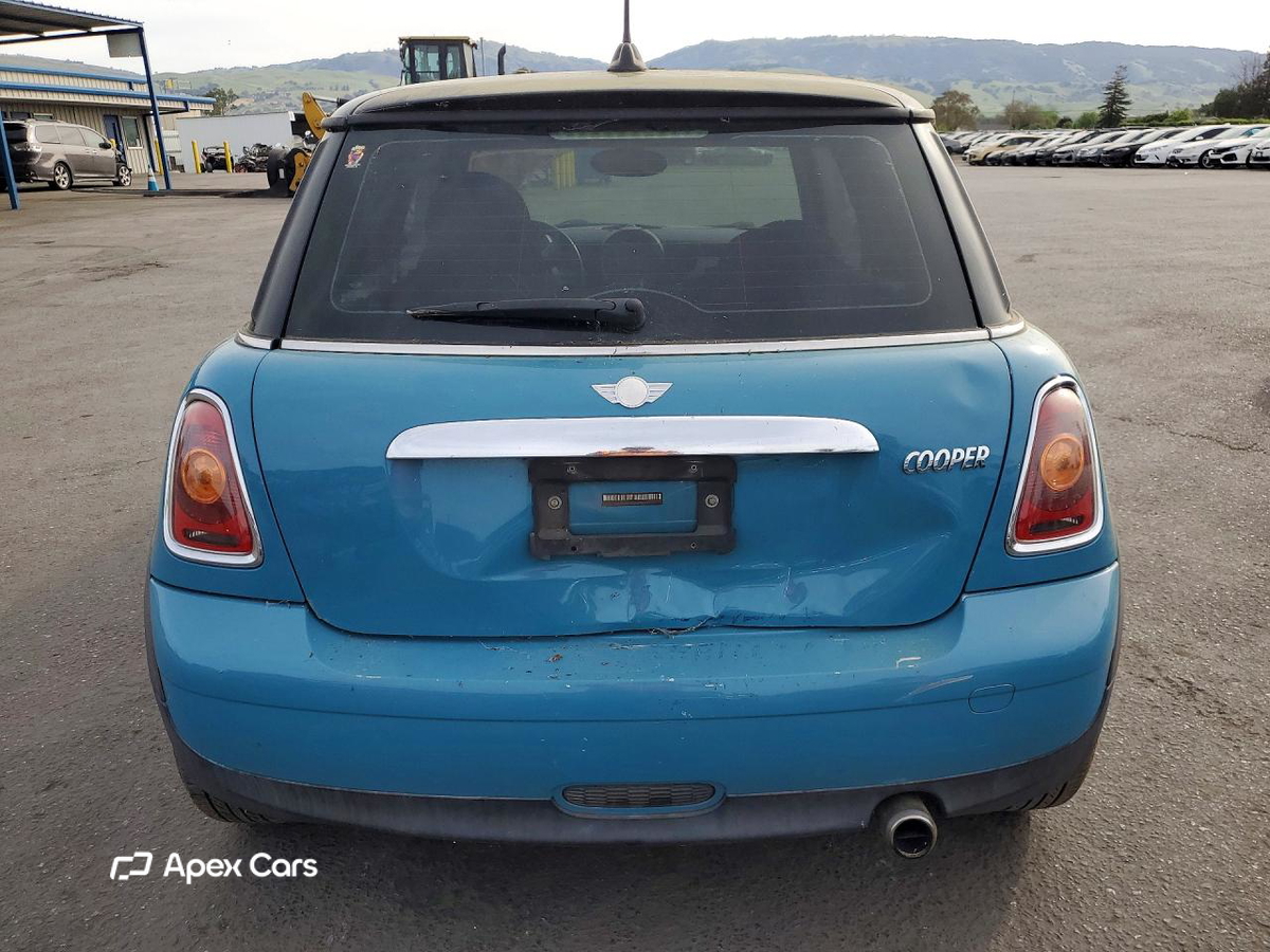 MINI Cooper 2010