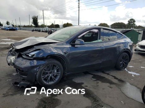 Tesla Model Y 2024 - Zdjęcie 1 z 13